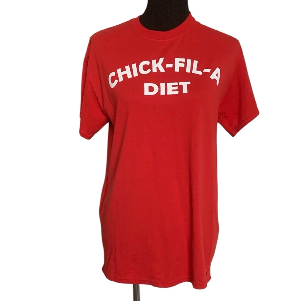 Gildan Red “Chick-fil-a Diet” Graphic Short Sleeve Tee Unisex Medium